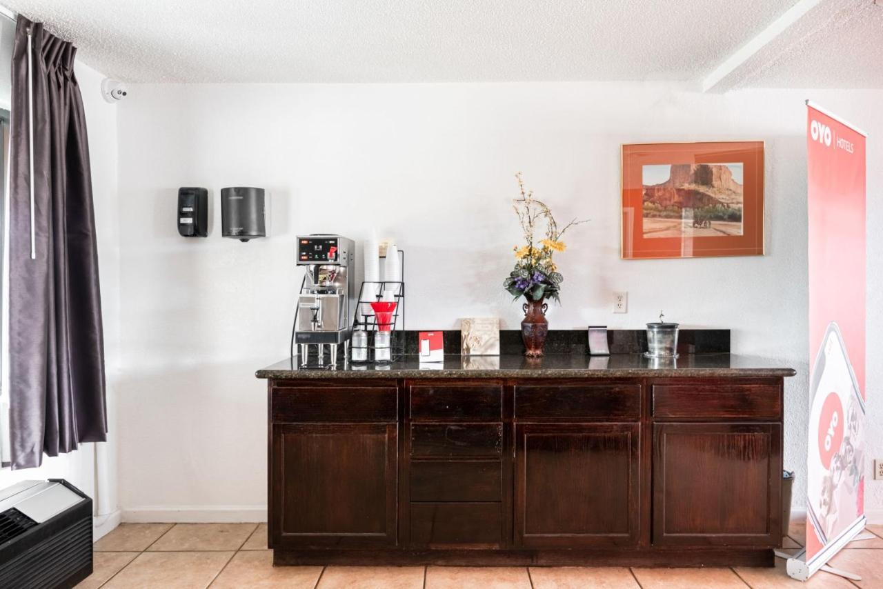 Oyo Hotel Globe / Miami Az - Highway 60 Ngoại thất bức ảnh