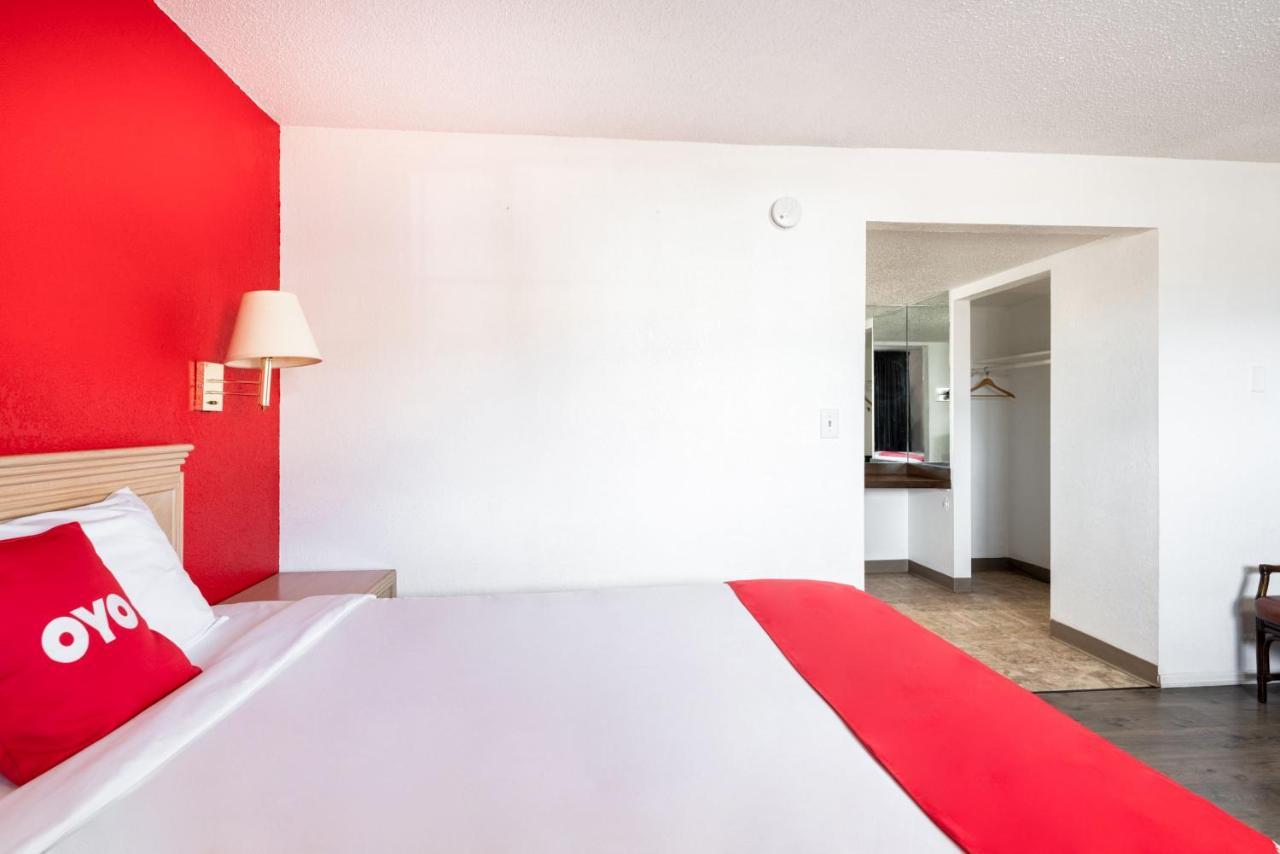Oyo Hotel Globe / Miami Az - Highway 60 Ngoại thất bức ảnh