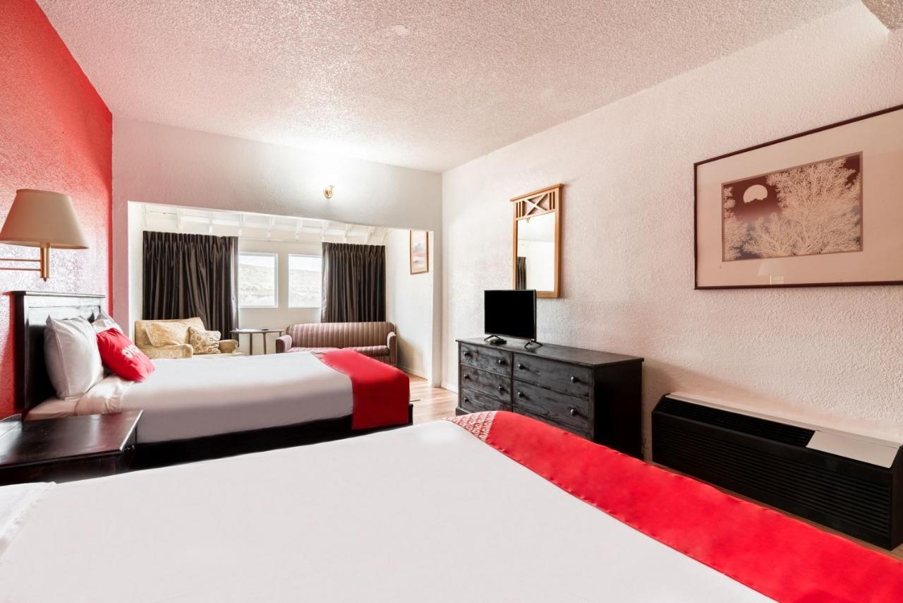 Oyo Hotel Globe / Miami Az - Highway 60 Ngoại thất bức ảnh